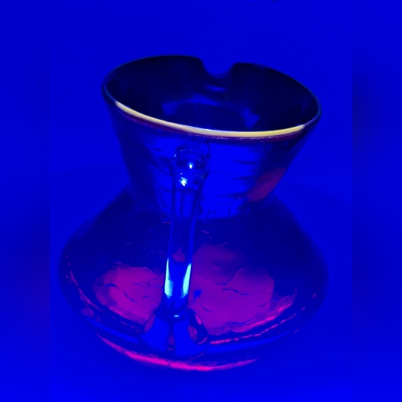 Two Hand Blown Crackle Glass Creamers/Small Pitcher vintage - Picture 8 of 9